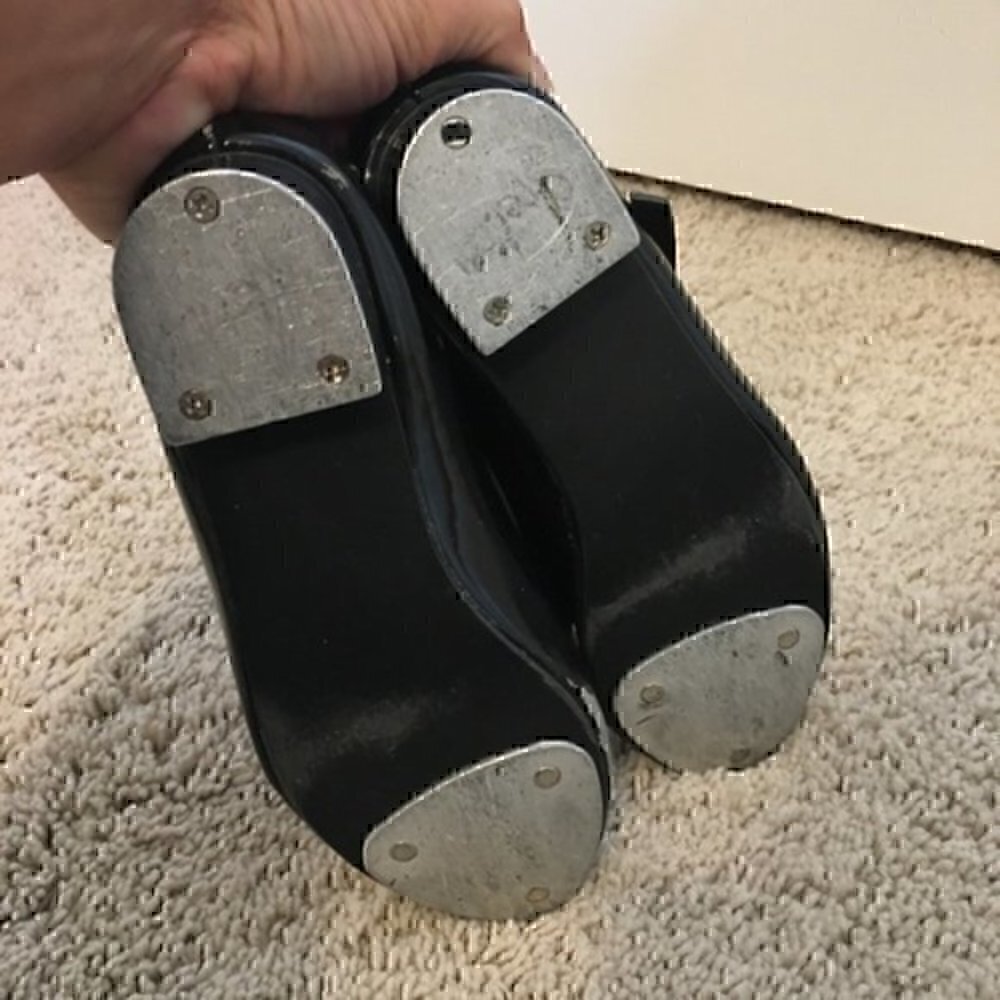 Girls size 2AD black tap shoes - Picture 6 of 8